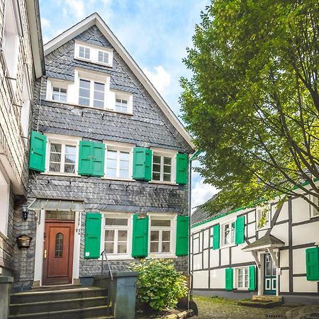 Kuesterhaus Graefrath Solingen Exterior foto